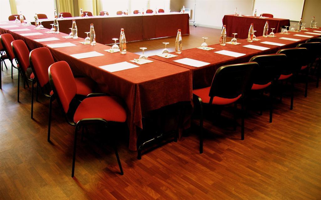 Inter-Hotel Bordeaux Meriadeck Alton Faciliteiten foto